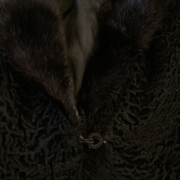 Vintage 80s Custom Fur Jacket - Picture 5 of 11